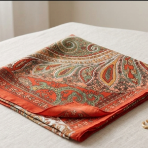 Natūralaus šilko skarelė