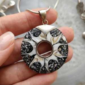 Pakabukas iš Naturalios Kriauklės