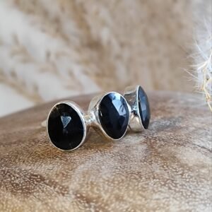 Žiedas ONIKSAS (18d)